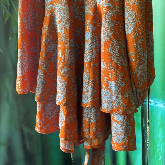 XL orange floral Romper - Picture 7 of 16